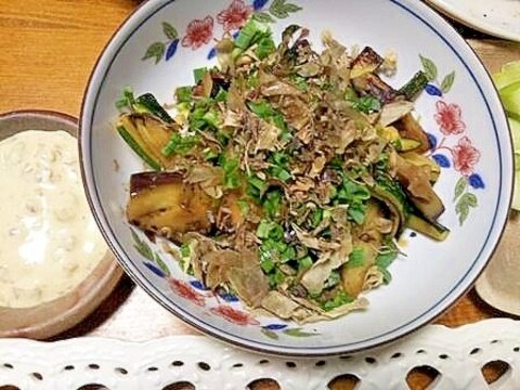 茄子とズッキーニの醤油炒め